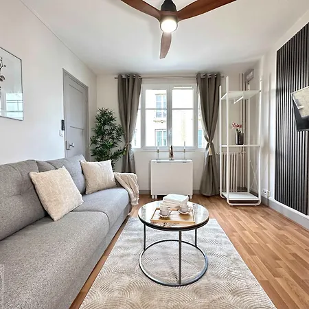 Beautiful Near Parc Des Expositions Apartment