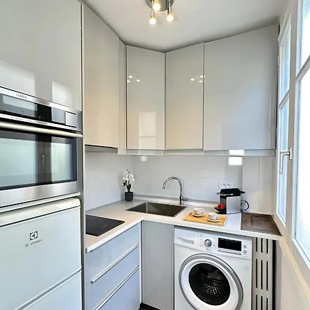 Porte De Versailles - Executive With Lift Paris