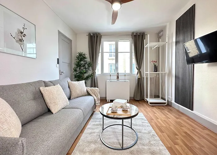 Porte De Versailles - Executive With Lift Apartman