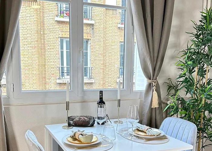Porte De Versailles - Executive With Lift Apartman
